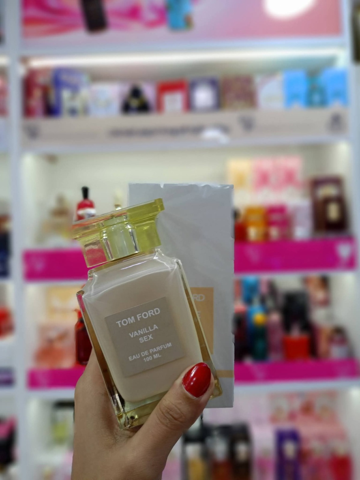 توم فورد بخاخ او دو برفان فانيلا سيكس للجنسين 50 مل