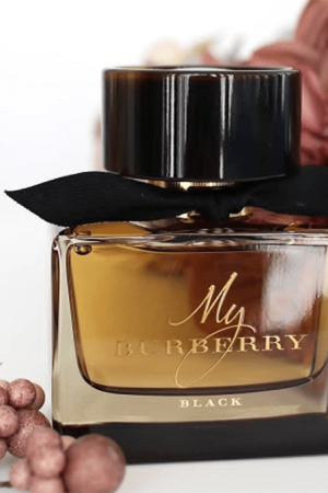 عطر أوت ليت بدون علبة _ ماي بربري بلاك _ للنساء الأصلي من أوت ليت على بيوتي روز - باركود 886523991