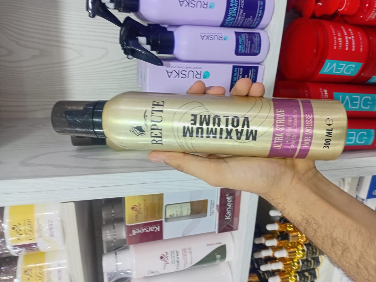 صورة المنتج من المتجر على الطبيعة - Repute Maximum volume Hair Mousse 300ml